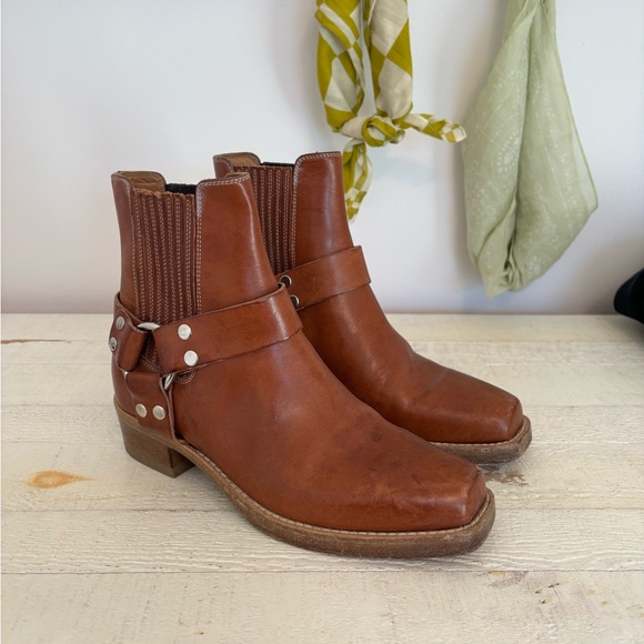 Re/Done Brown Leather Cavalry Boot - Picture 3 of 5
